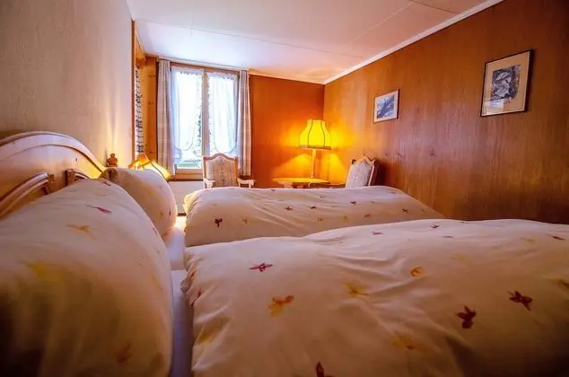 Family Tek Büyük Yataklı Oda