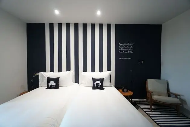 Deluxe Double Bed with Outside Bathtub