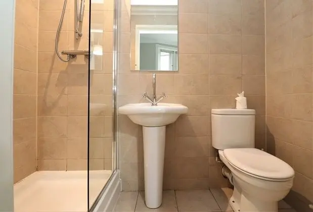 Deluxe Apart Daire, Banyolu/Duşlu