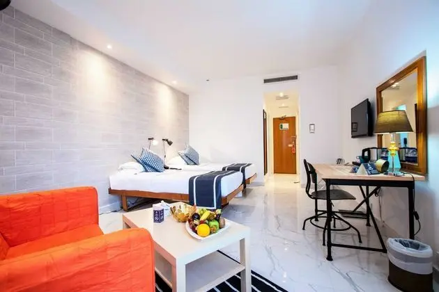 1 Çift Kişilik Veya 2 Tek Kişilik Yatak Premium Sea View