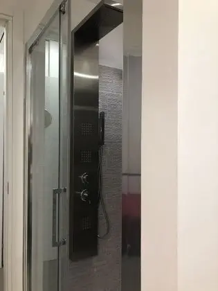Comfort Tek Büyük veya İki Ayrı Yataklı Oda