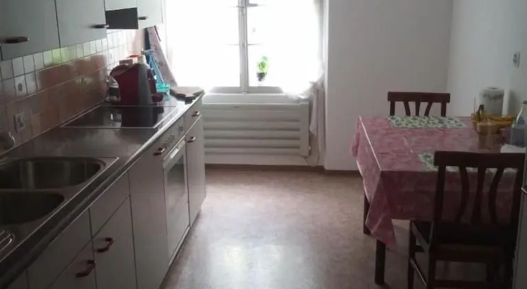 Tek Büyük Yataklı Oda, Ortak Banyo