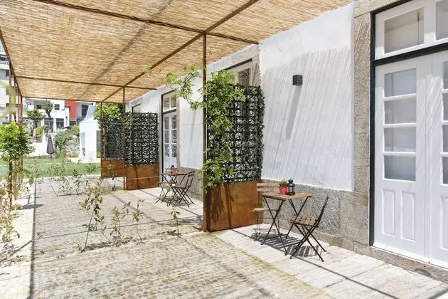 Stüdyo, Bahçeli