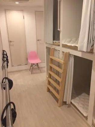 Ortak Ranzalı Oda, Sadece kadınlar için