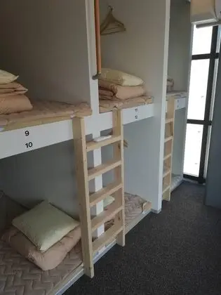 Ortak Ranzalı Oda, Sadece erkekler için