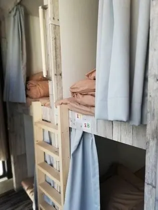 Ortak Ranzalı Oda, Sadece erkekler için
