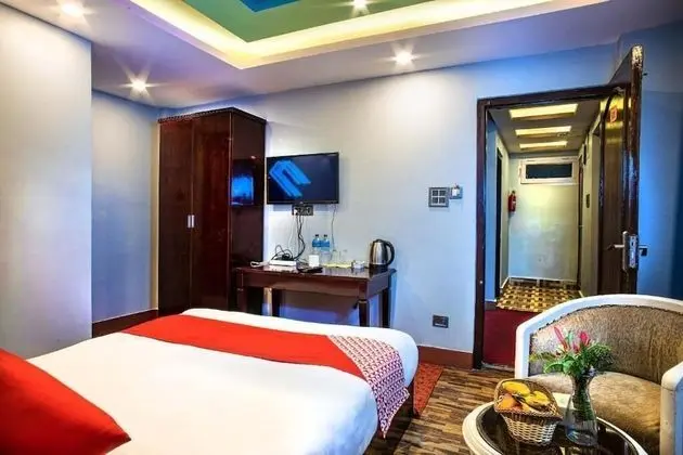 Deluxe Tek Büyük Yataklı Oda