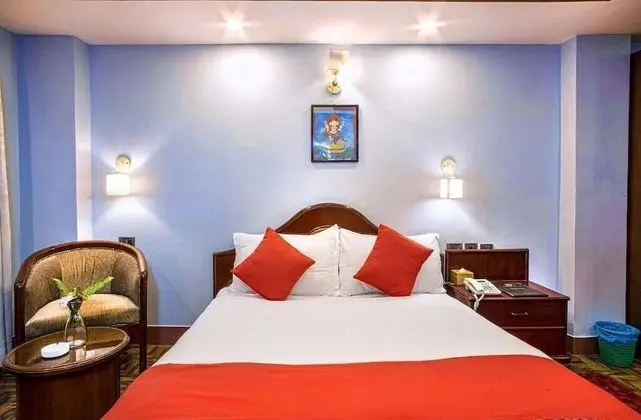 Deluxe Tek Büyük Yataklı Oda