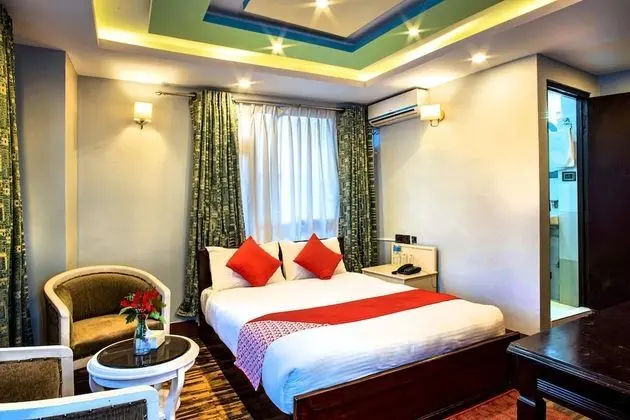 Deluxe Tek Büyük Yataklı Oda