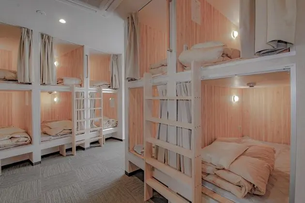 Ortak Ranzalı Oda, Karma Ranzalı Oda (Bunk Bed)