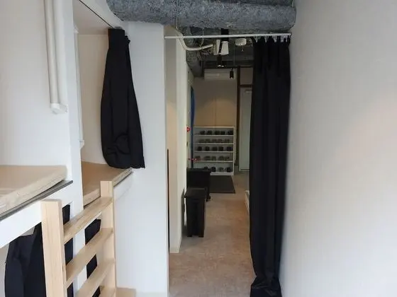 Ortak Ranzalı Oda, Karma Ranzalı Oda