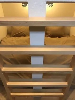 Ortak Ranzalı Oda, Karma Ranzalı Oda
