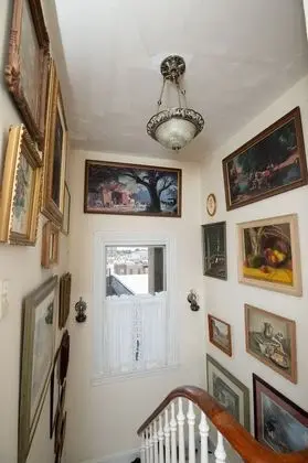 Gallery Ev