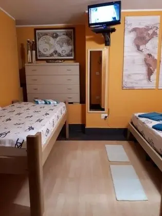 Basic Tek Büyük veya İki Ayrı Yataklı Oda