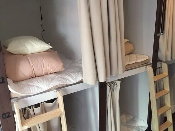 Ortak Ranzalı Oda, Karma Ranzalı Oda
