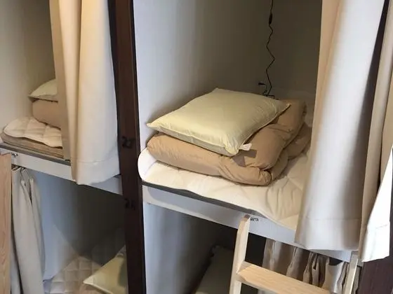 Ortak Ranzalı Oda, Karma Ranzalı Oda