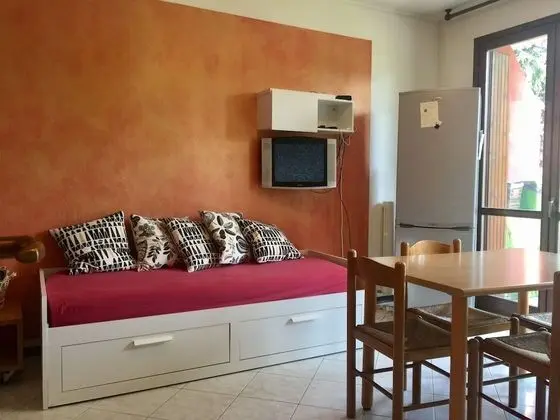 Apart Daire, 1 Yatak Odası, Avlu Manzaralı