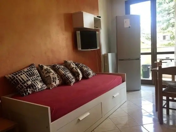 Apart Daire, 1 Yatak Odası, Avlu Manzaralı