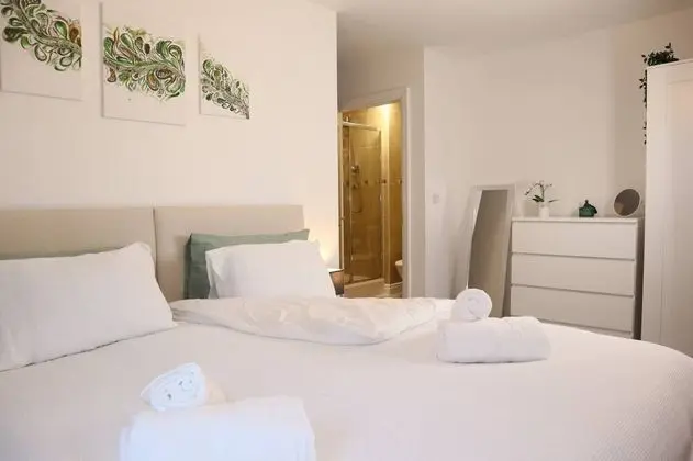 Luxury Apart Daire, Banyolu/Duşlu, Bahçe Manzaralı