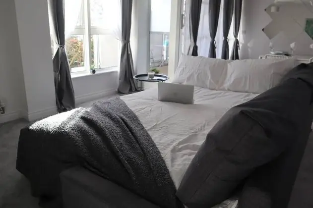 Luxury Apart Daire, Banyolu/Duşlu, Bahçe Manzaralı