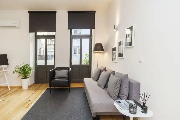 Superior Stüdyo, Balkon