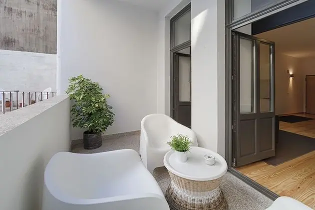 Superior Stüdyo, Balkon