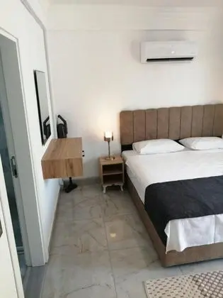 Apart Oda, Kara Manzaralı, Balkonlu