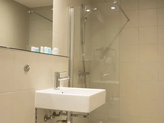 Tek Büyük Yataklı Oda (Ground Floor)