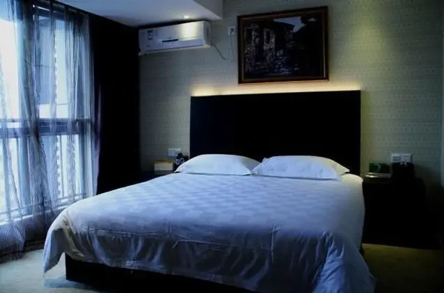 Design Tek Büyük Yataklı Oda