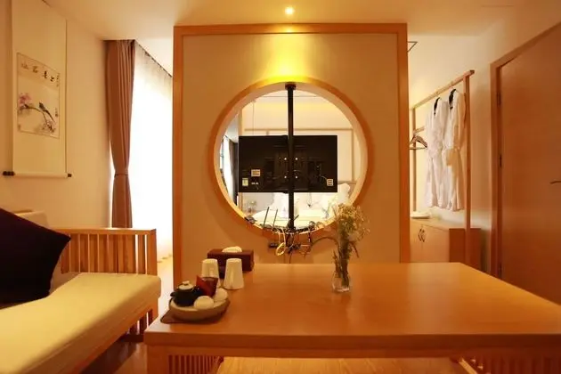 Deluxe Süit, Sıcak Su Havuzu, Bahçe Manzaralı