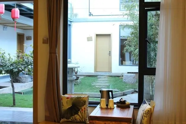 Premium Tek Büyük Yataklı Oda, Küvet, Bahçe Manzaralı