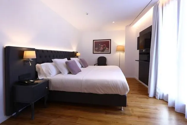 Deluxe Büyük Yataklı Tek Kişilik Oda