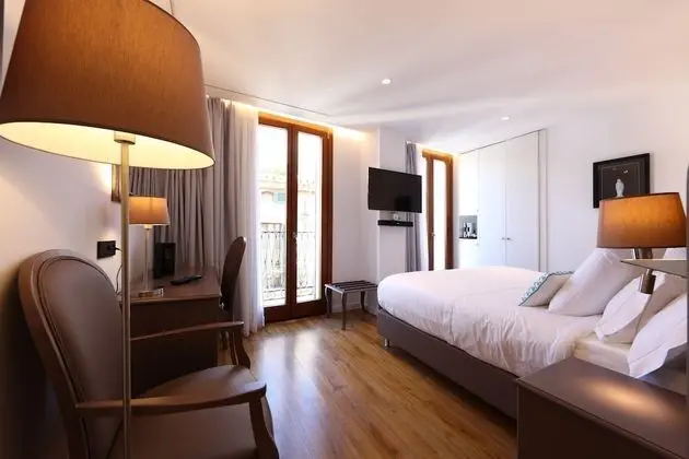 Deluxe Büyük Yataklı Tek Kişilik Oda