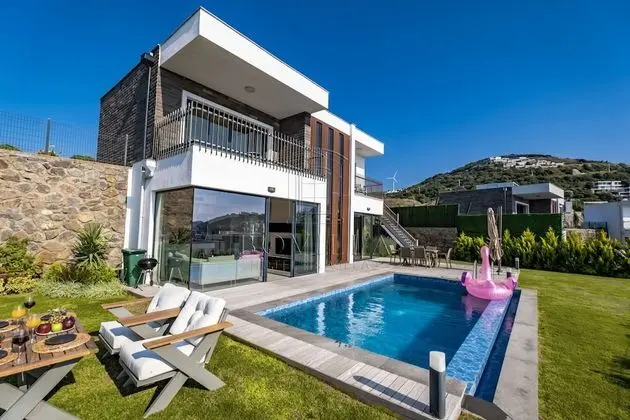 Deluxe Villa