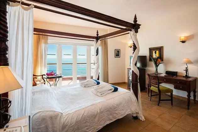Deluxe Tek Büyük Yataklı Oda, Deniz Manzaralı