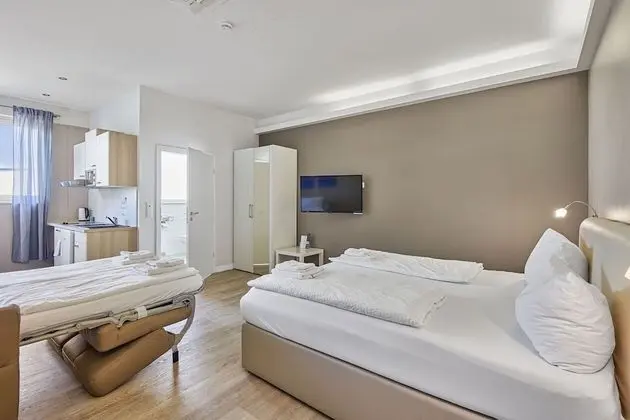 Tek Büyük Yataklı Oda, Balkon