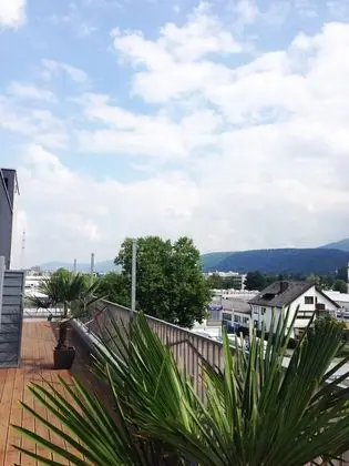 Tek Büyük Yataklı Oda, Balkon
