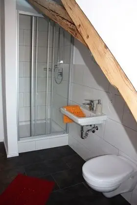 Standard Apart Daire, Özel Banyo
