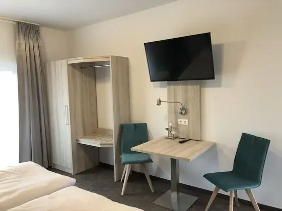 Tek Büyük Yataklı Oda, Özel Banyo (Leutnant)