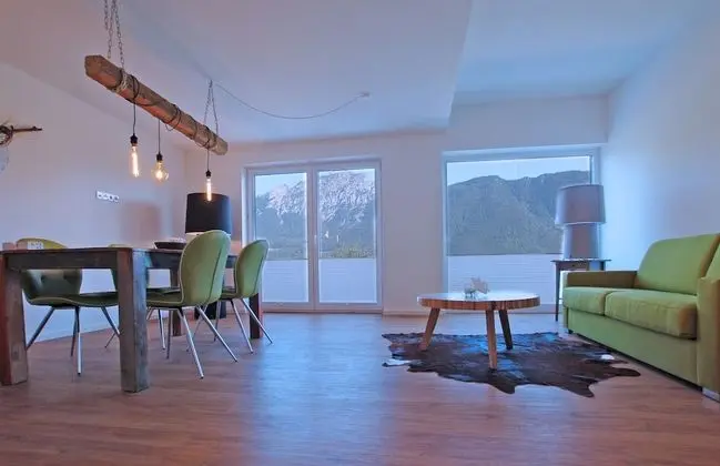 Apart Daire, Teras (#1 Garden Suite)