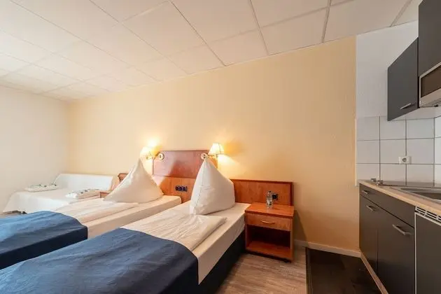 Basic Büyük Yataklı Tek Kişilik Oda