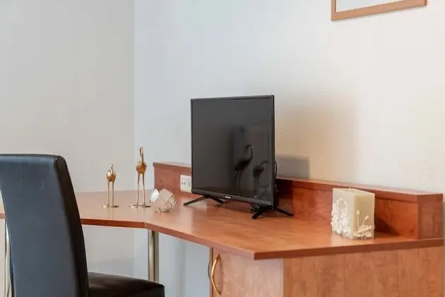 Basic Büyük Yataklı Tek Kişilik Oda