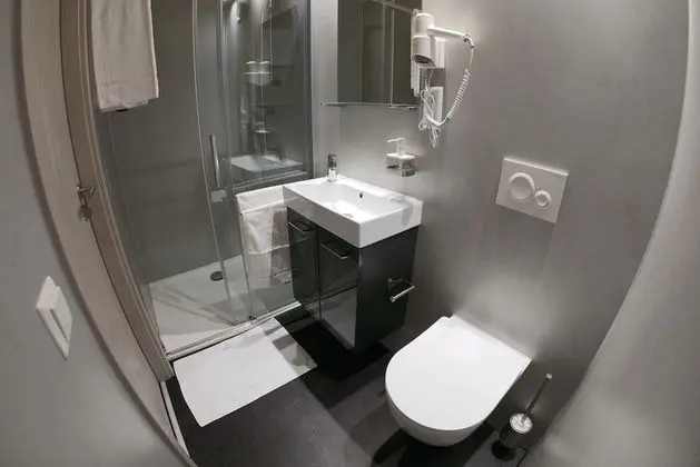 Basic İki Ayrı Yataklı Oda