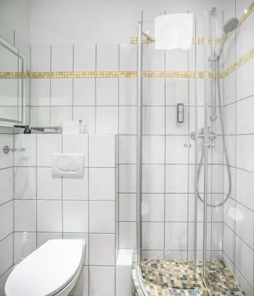Büyük Yataklı Tek Kişilik Oda