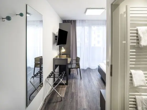 Tek Kişilik Oda, 1 Tek Kişilik Yatak, Sigara İçilmez, Balkon