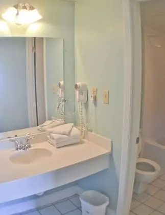Basic Tek Büyük Yataklı Oda, 2 Çift Kişilik Yatak, Balkon, Okyanus Manzaralı