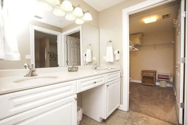 Condo, 2 Bedrooms, Beach View (602)