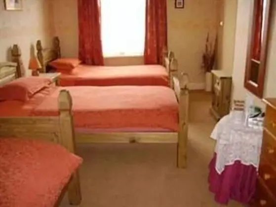 Üç Kişilik Oda, Banyolu/Duşlu