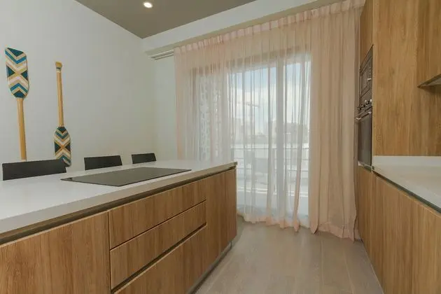 Apart Daire, 3 Yatak Odası (Near the beach)