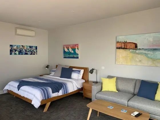 Stüdyo, Liman Manzaralı (Studio 2)